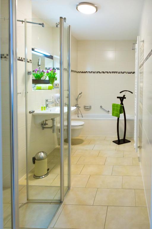 Koupelna v ubytování Hotel Weisse Elster