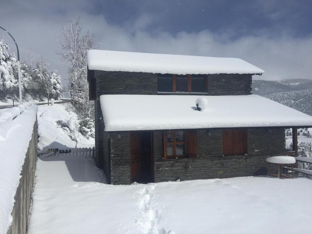 Panoramic Xalet la Molina con Vistas Excelentes during the winter