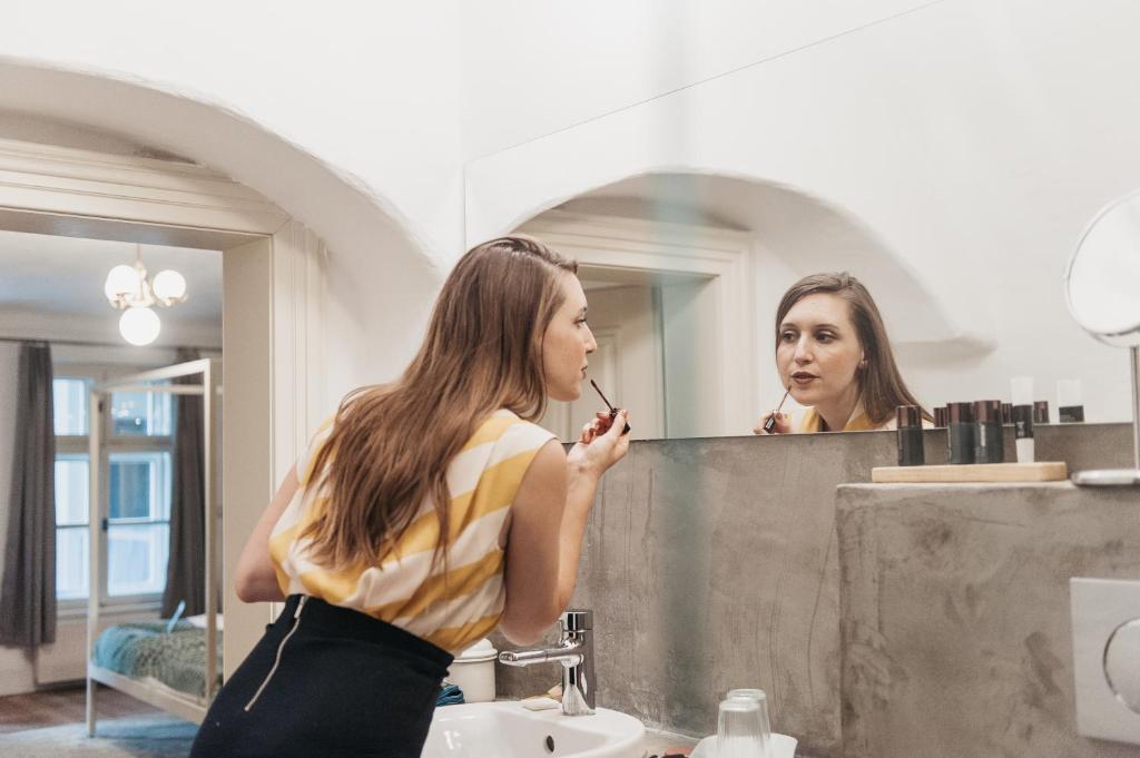 Miss Sophie's Olomouc - Boutique Hotel - Resim 17