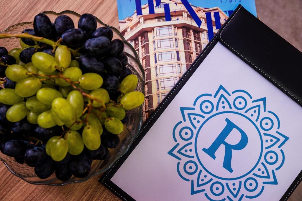 Certifikát, hodnocení, plakát nebo jiný dokument vystavený v ubytování Rayan Hotel