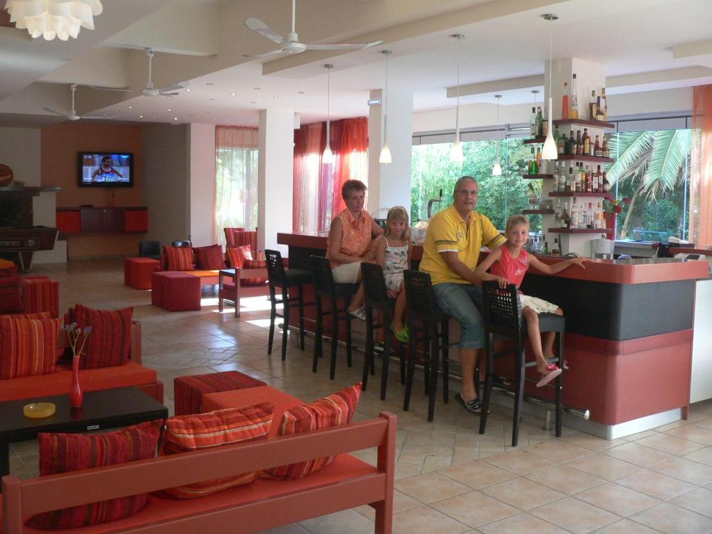 Hosté ubytování Ipsos Beach Hotel