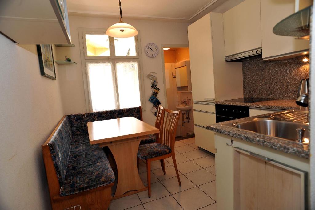 Niros Bed & Breakfast - Two-Bedroom Apartment - Ground Floor