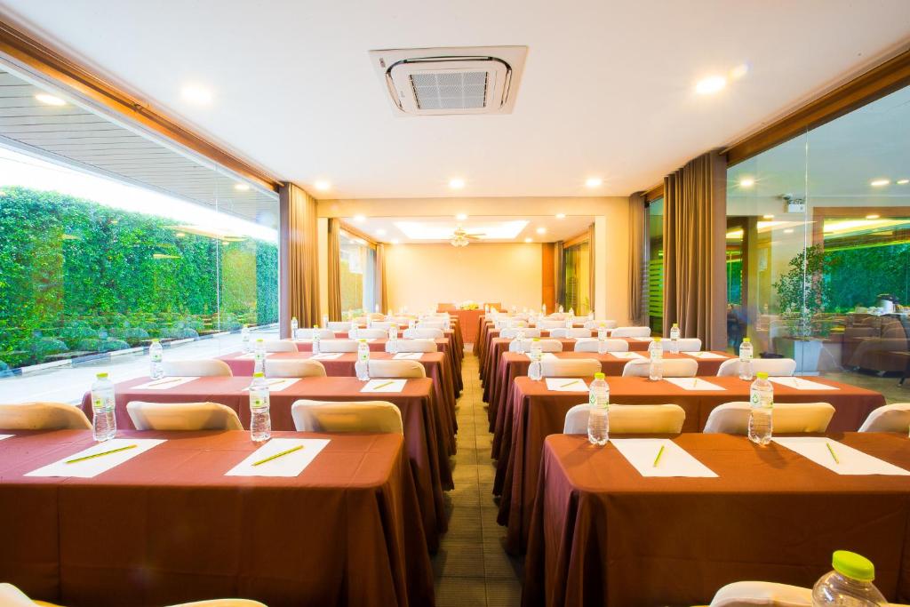 Restaurace v ubytování Romantic Khon Kaen Hotel
