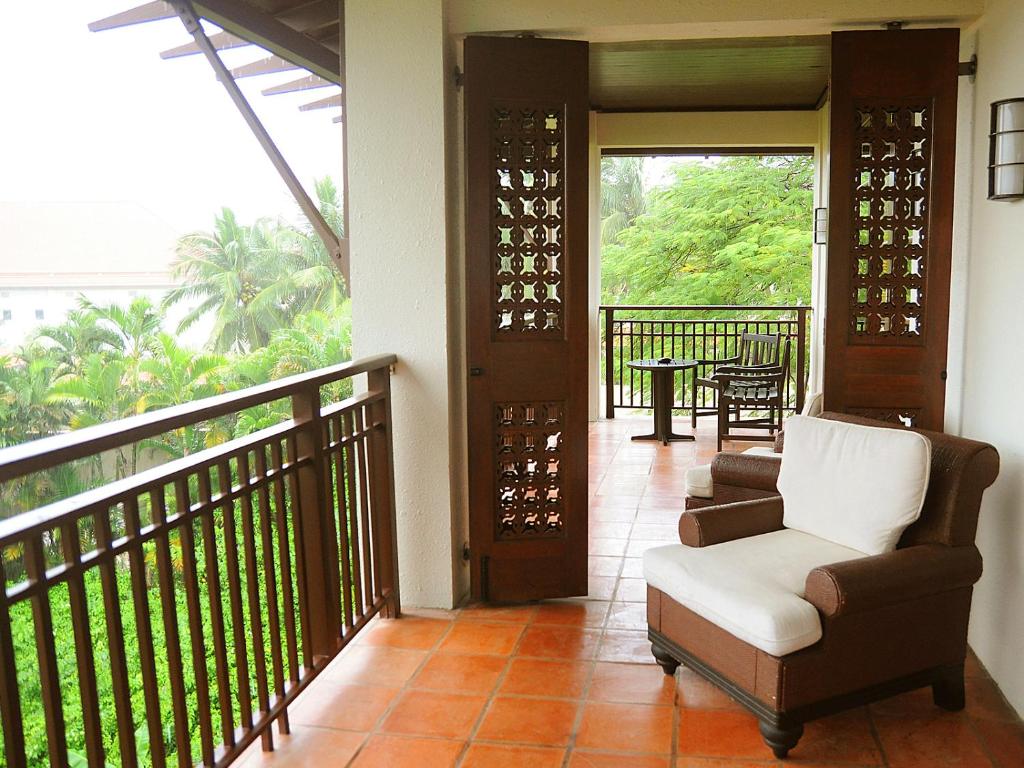Family Room with Balcony - Daily Guest Activities