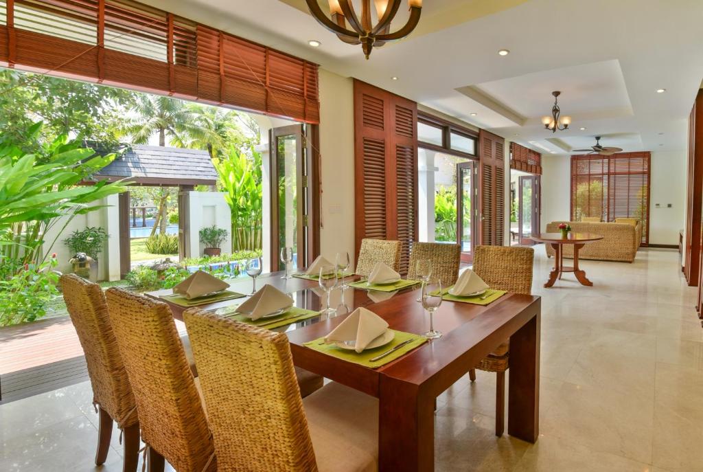 Biệt Thự Lớn 3 Phòng Ngủ Có Hồ Bơi Và bữa sáng