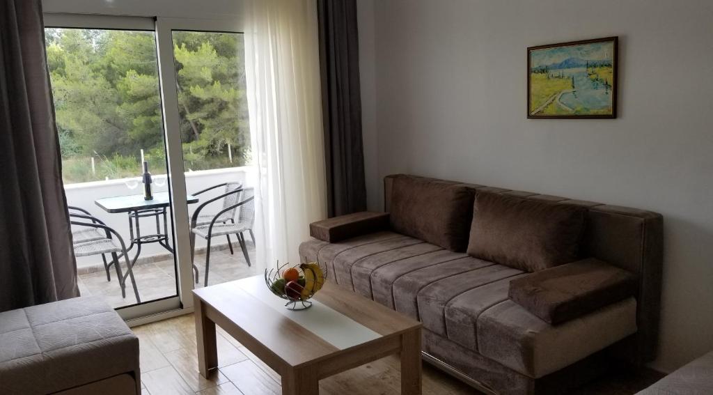 Riviera Inn apartments - 4