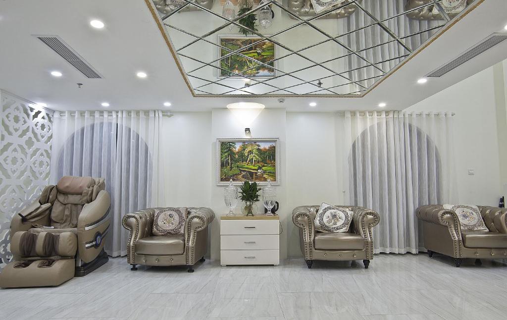 Posezení v ubytování DLmos Hanoi Hotel