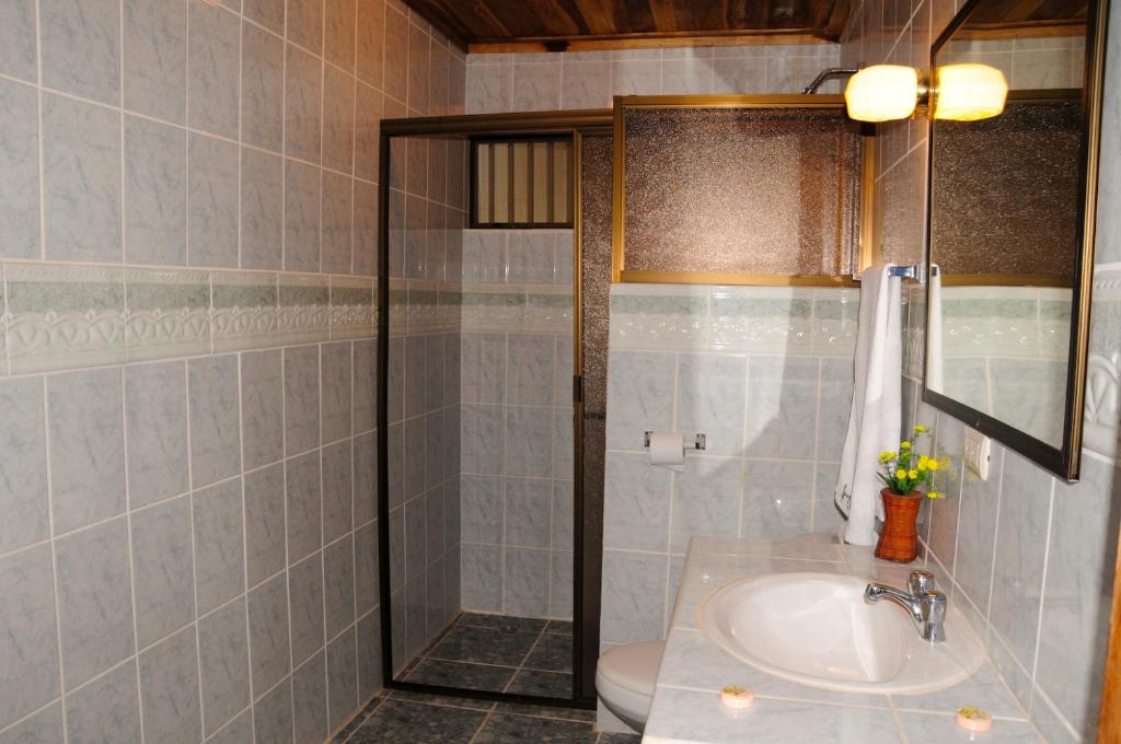 Koupelna v ubytování Hotel Javy