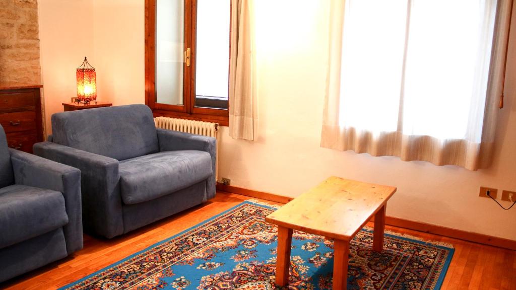 Posedenie v ubytovaní Locanda Aurora B&B