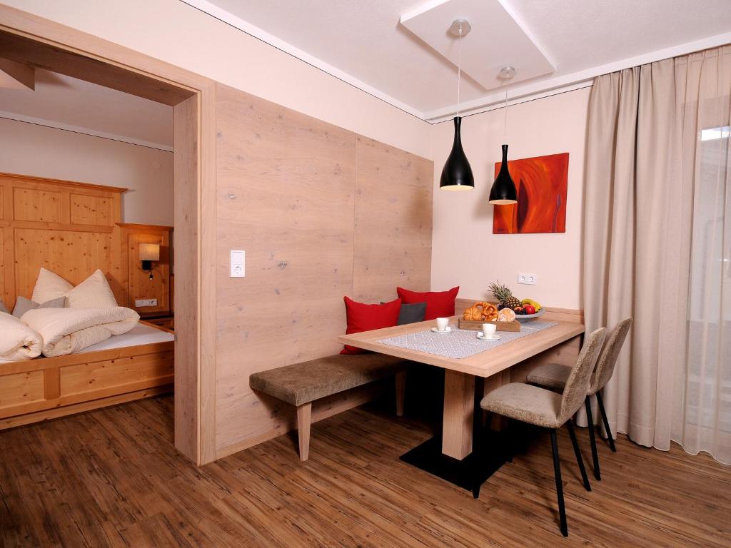 Postel nebo postele na pokoji v ubytování Ferienwohnung Eberl