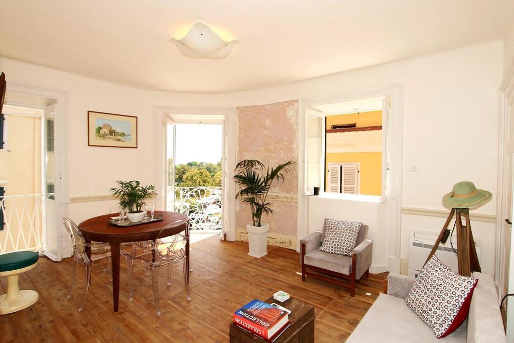 Posezení v ubytování 1861 Liston Boutique flat