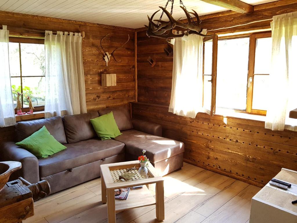 Posezení v ubytování Ferienwohnung Woid Mandl