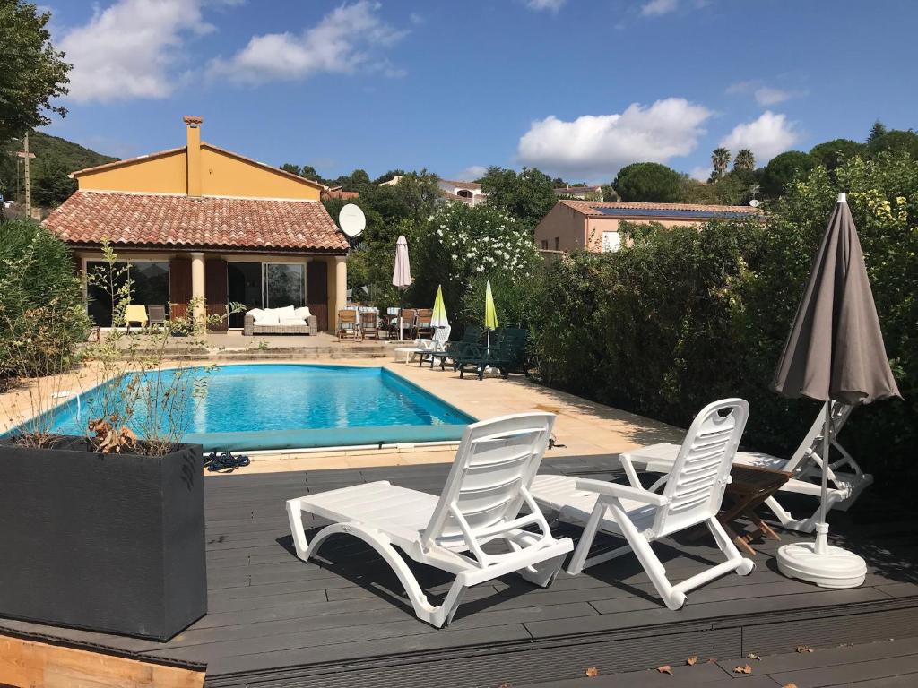 Villa La Maison Jolie , Faugères, France . Réservez votre hôtel dès  maintenant ! - Booking.com