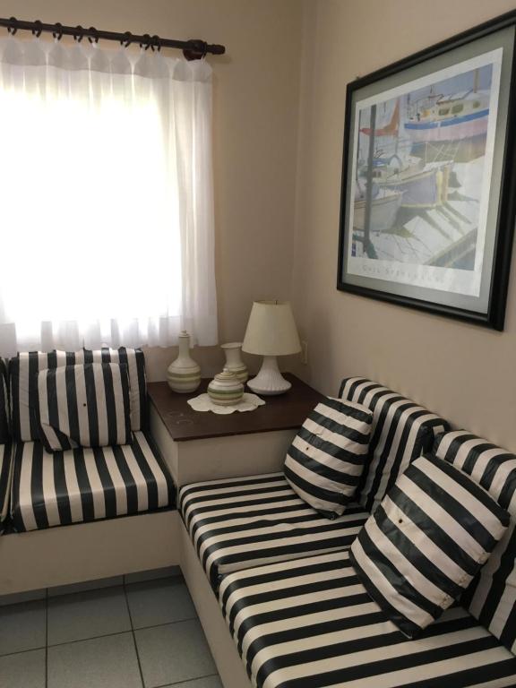  Excelente Casa em Bombas
