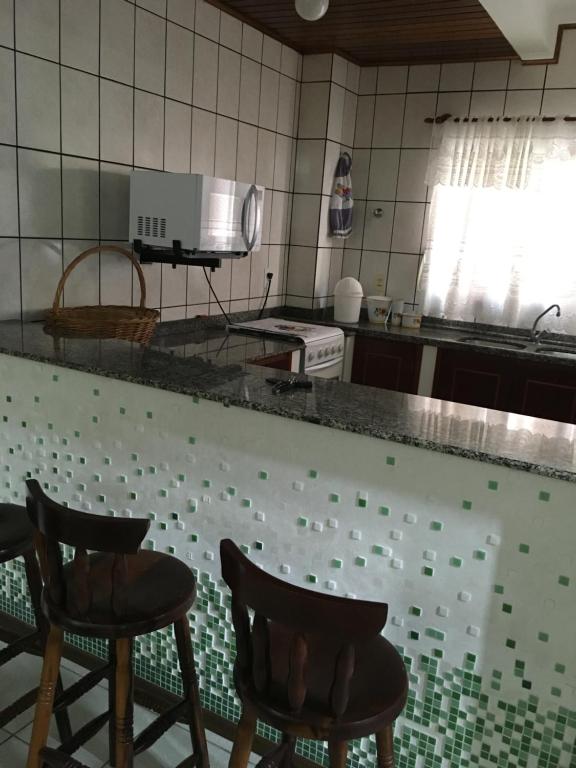  Excelente Casa em Bombas