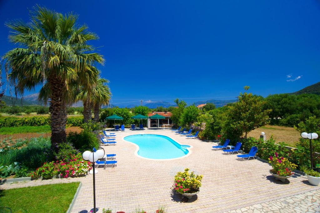 Nikos Studios and Apartments - 6