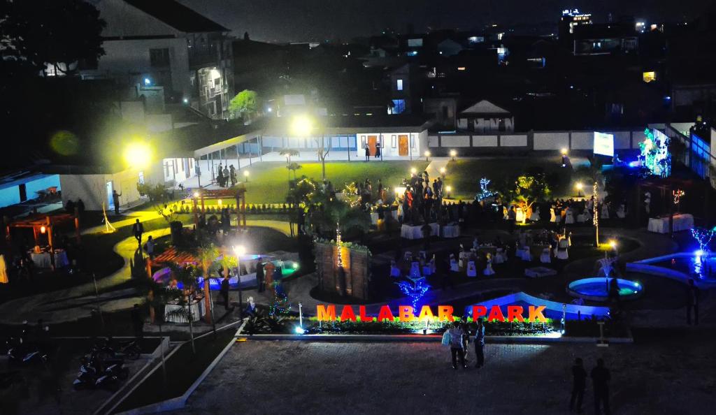 Hosté ubytování Sari Ater Kamboti Hotel Bandung