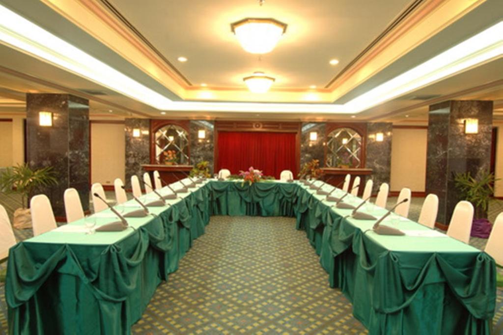 Konferenční prostory v ubytování Patong Resort Hotel - SHA Extra Plus