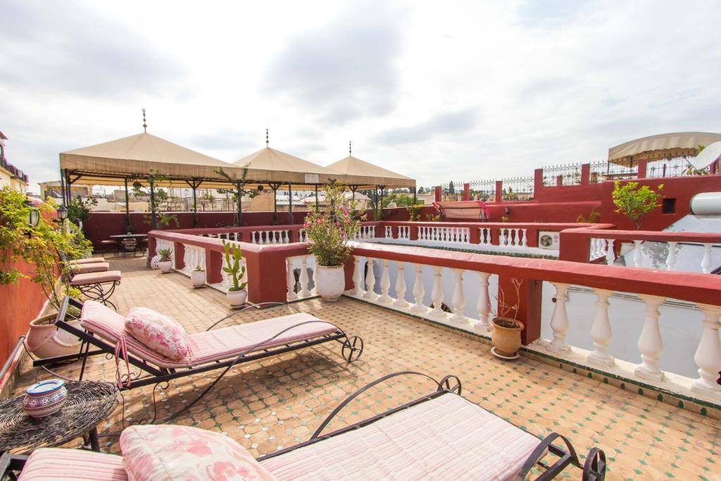 Balkón nebo terasa v ubytování Riad Dar Skalli & SPA