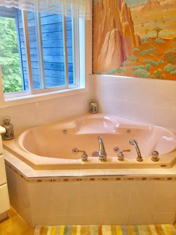 Een badkamer bij Seafarer Bed & Breakfast
