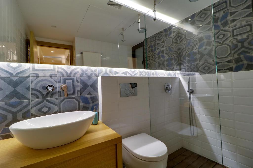 Kúpeľňa v ubytovaní Superior Central Apt|3min to Metro|AC|Netflix|iMac