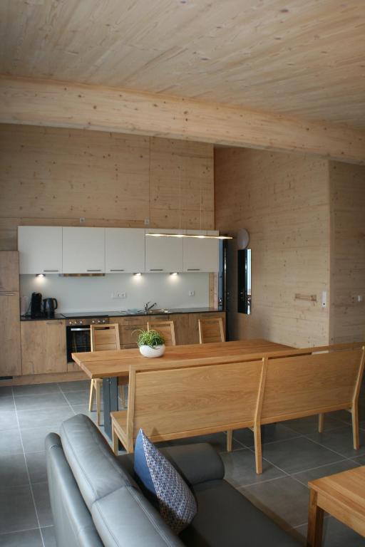 Ferienhof Waldblick - Three-Bedroom Apartment