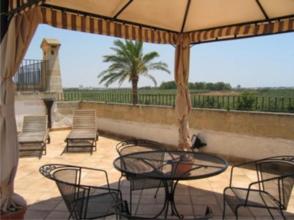 Balkón nebo terasa v ubytování Masseria Bosco & Masseria Strazzati