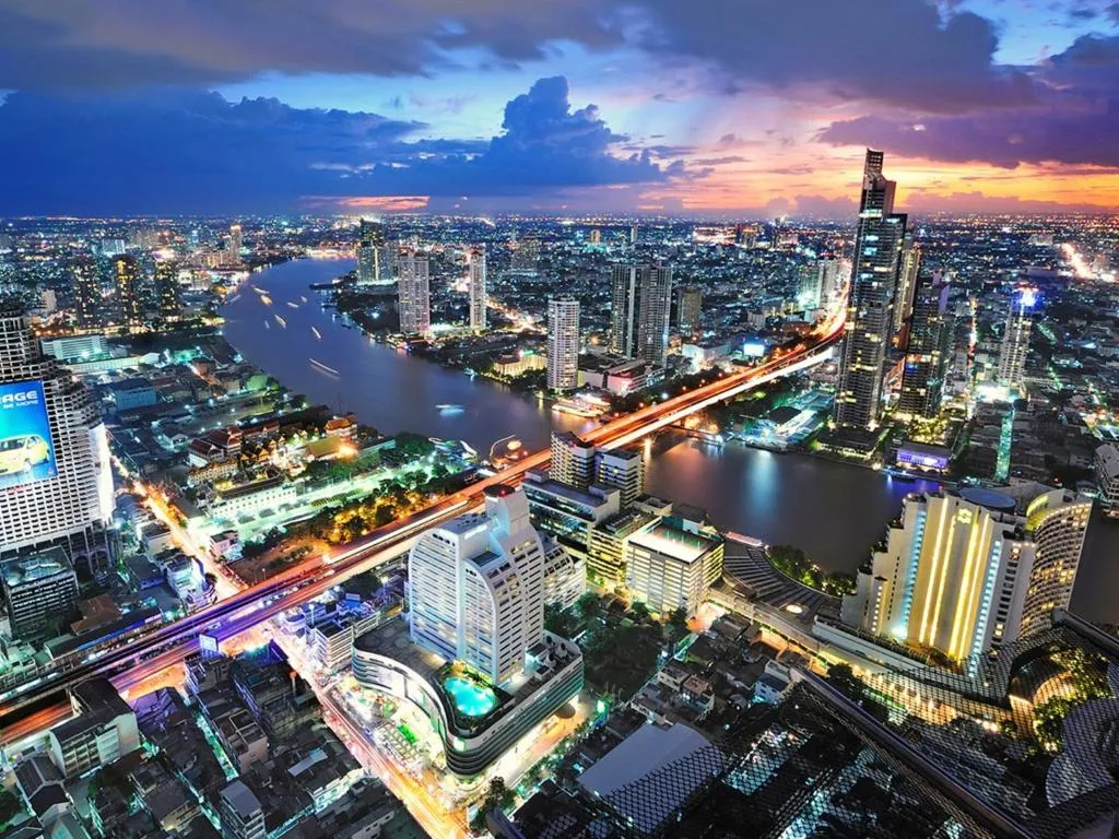 Centre Point Silom, Bangkok, Thailand