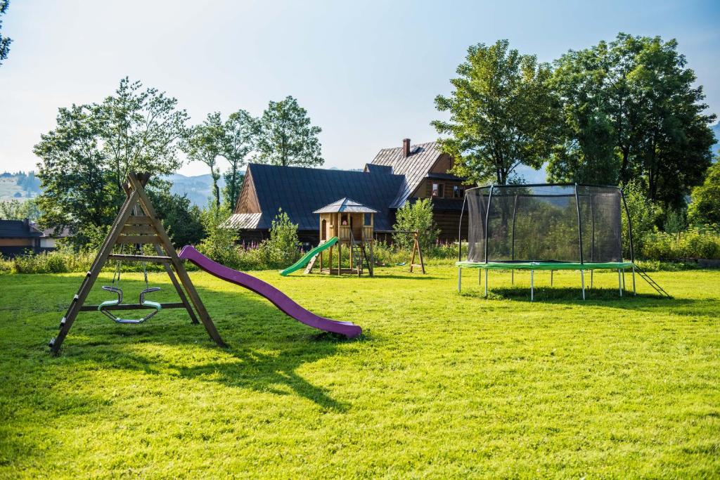 Vonkajšia záhrada v ubytovaní Helan Family & SPA