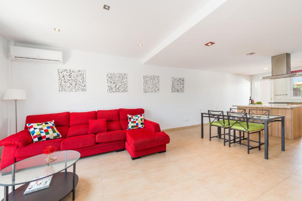 Posezení v ubytování Villa JERONIMO Alcudia by Mallorca Villa Selection
