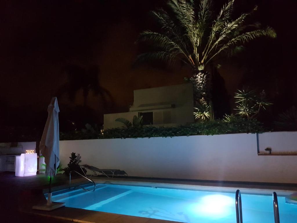 Bazén v ubytování Villa PaloMayor nebo v jeho okolí