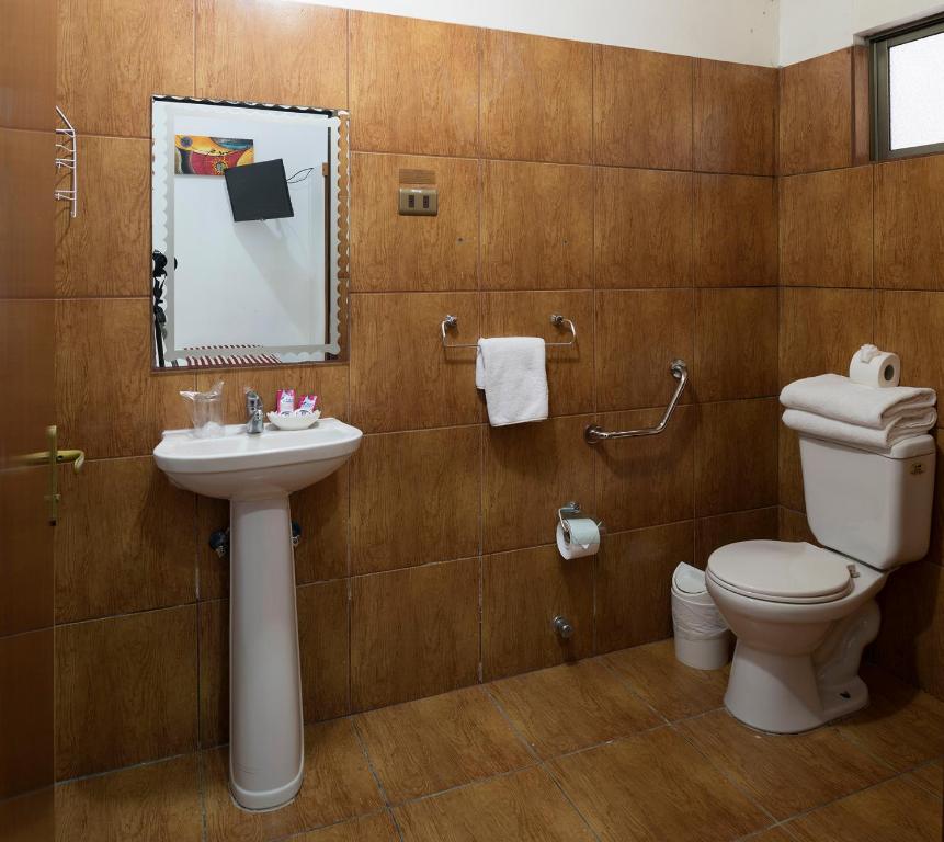 Koupelna v ubytování Hotel Samaña