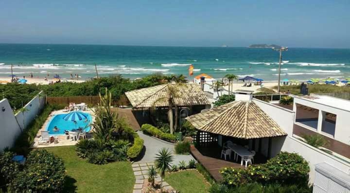  PE NA AREIA - PRAIA DOS INGLESES