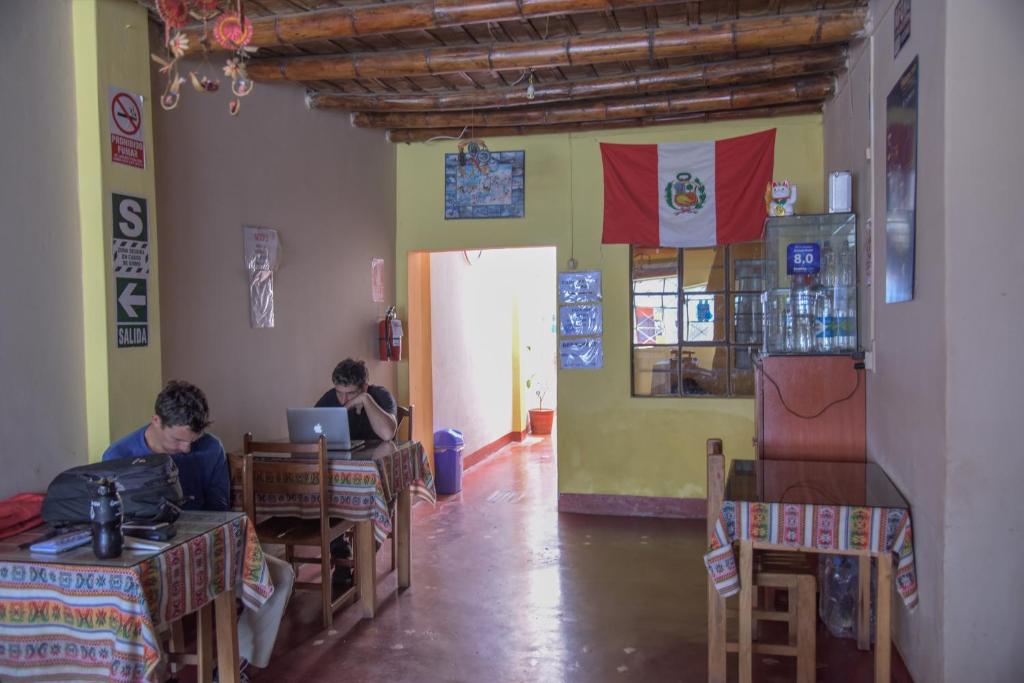Posezení v ubytování Brabant Hostal