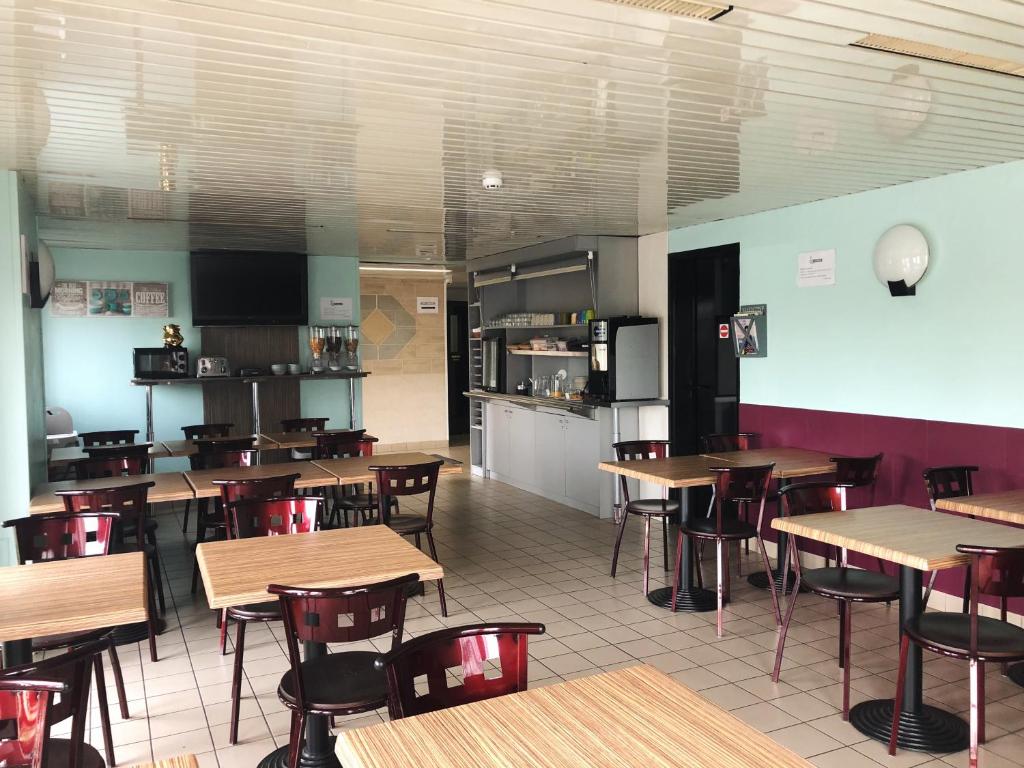 Restaurace v ubytování Fasthotel Lens Noyelles Godault