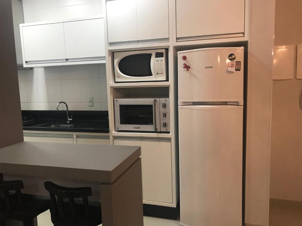  Apartamento para Locação em Bombinhas