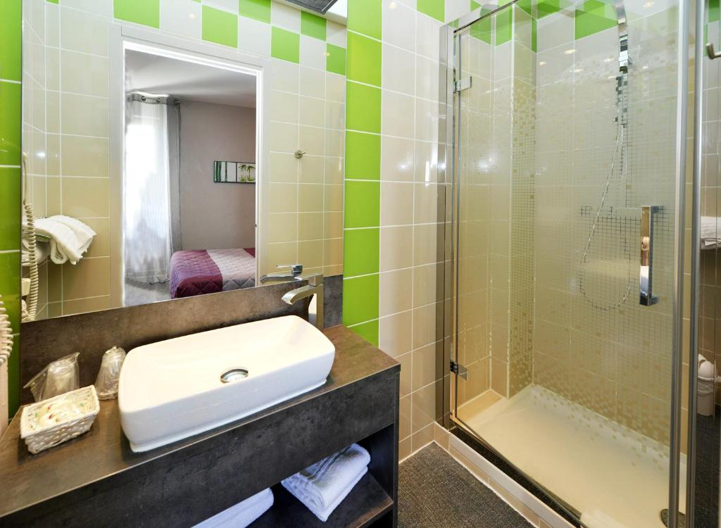 Koupelna v ubytování Hôtel Concorde - Rodez Centre Ville