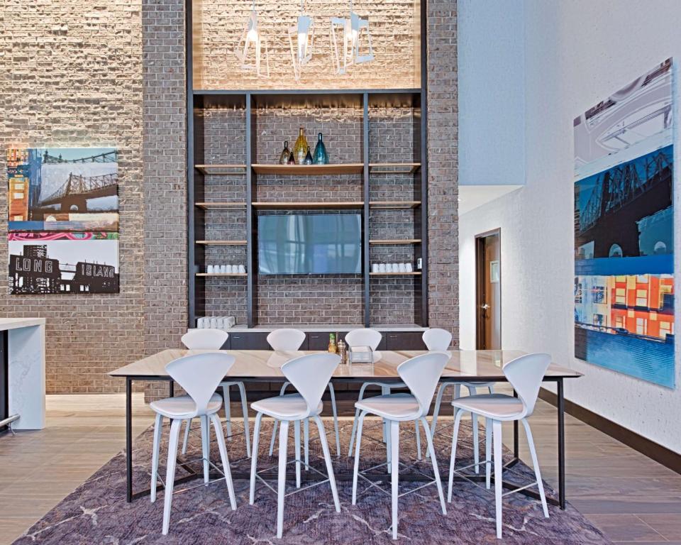 Hyatt Place Long Island City photo
