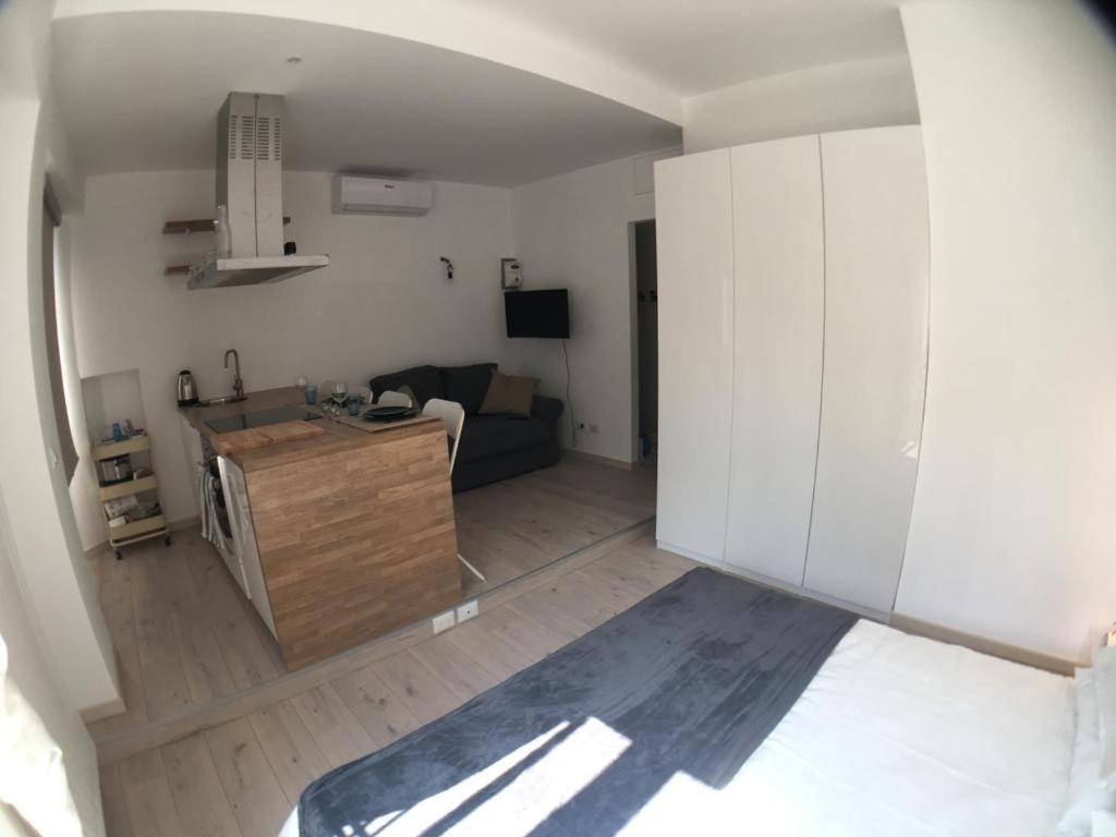 A kitchen or kitchenette at Maison SAGM&C