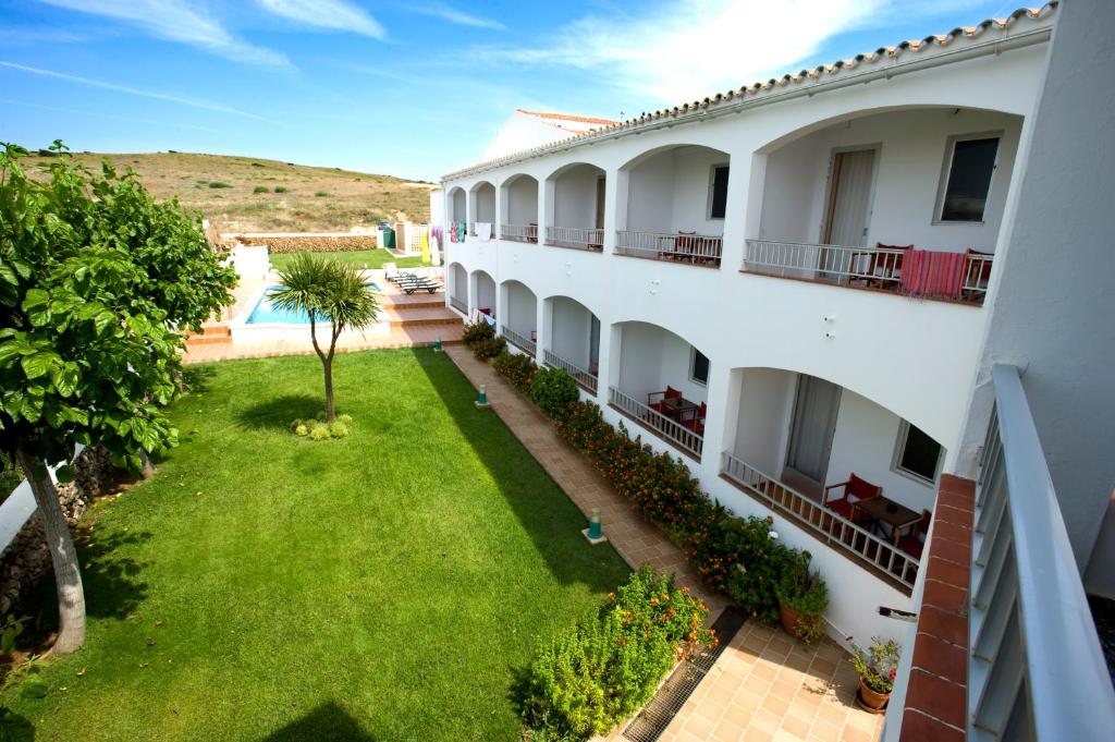 Bazén v ubytování Hostal La Palma nebo v jeho okolí