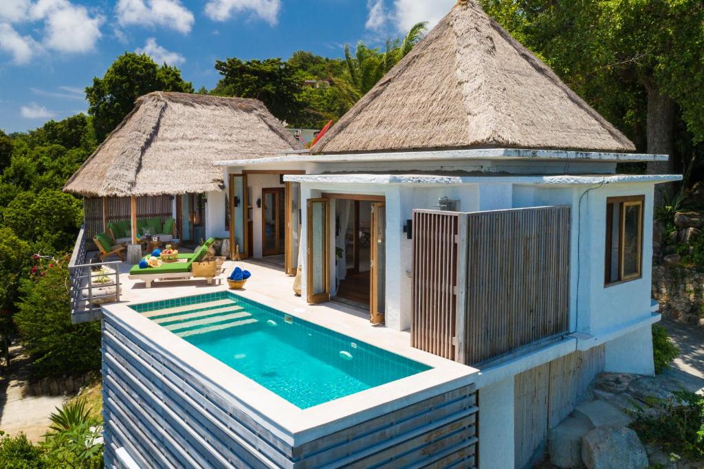 Bazén v ubytování Cape Shark Villas nebo v jeho okolí