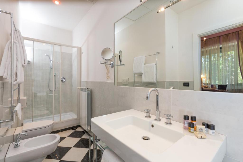 Koupelna v ubytování Hotel Fenix