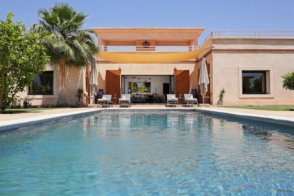 Majoituspaikassa Villa Salamouni by Sejour Maroc tai sen lähellä sijaitseva uima-allas