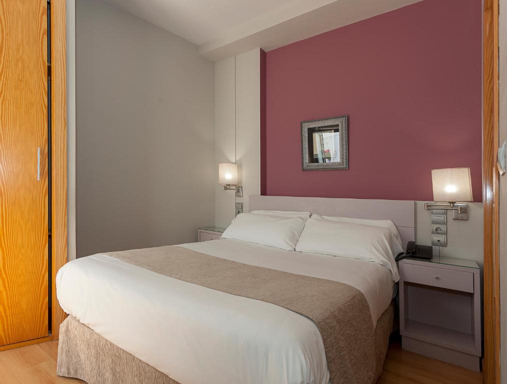 Hotel AACR Museo, Севилья - обновленные цены 2023 года