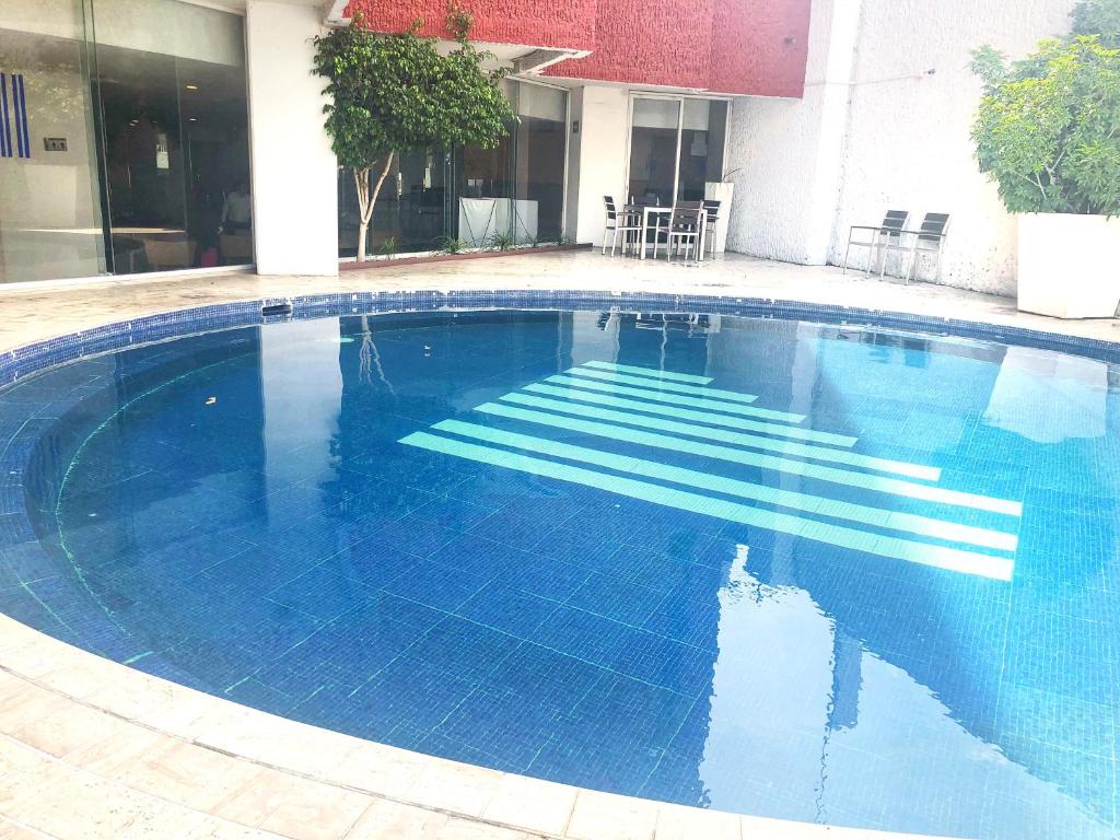 Bazén v ubytování Hotel Laffayette Ejecutivo nebo v jeho okolí