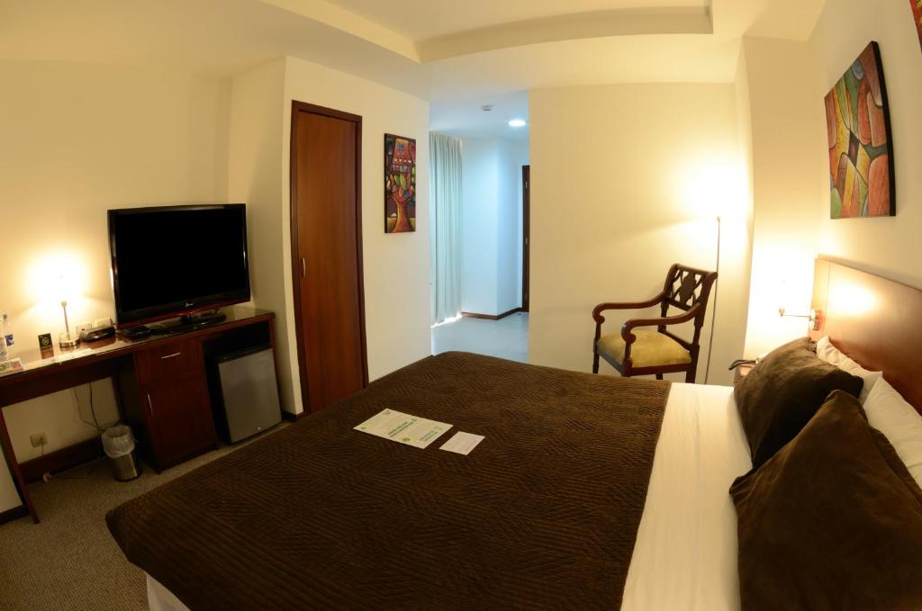 HM International Hotel, Guayaquil, Ecuador - Booking.com