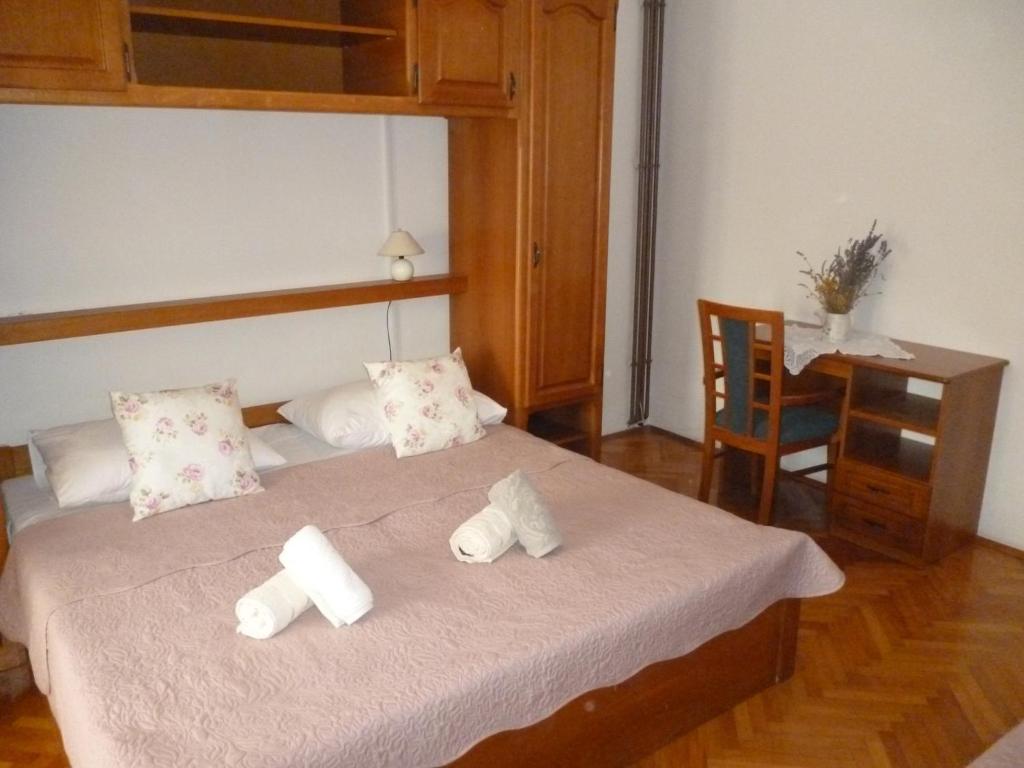 Zdjęcie z galerii obiektu Apartments in Starigrad-Paklenica 33853 w mieście Starigrad-Paklenica