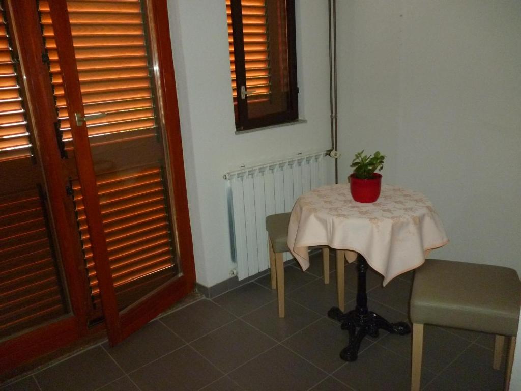 Zdjęcie z galerii obiektu Apartments in Starigrad-Paklenica 33853 w mieście Starigrad-Paklenica