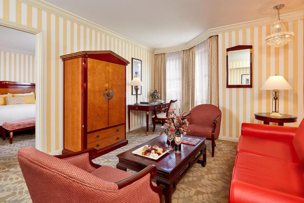 Orchard Hotel photo