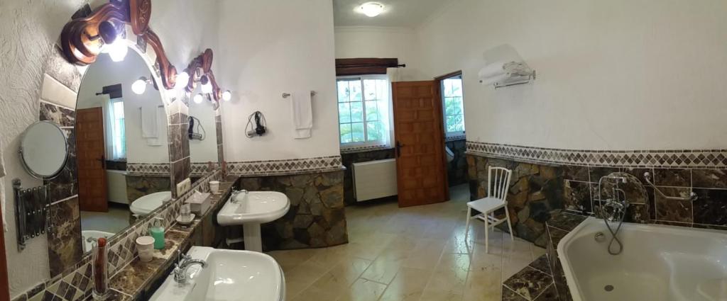 Koupelna v ubytování Hotel Villa Lehmi
